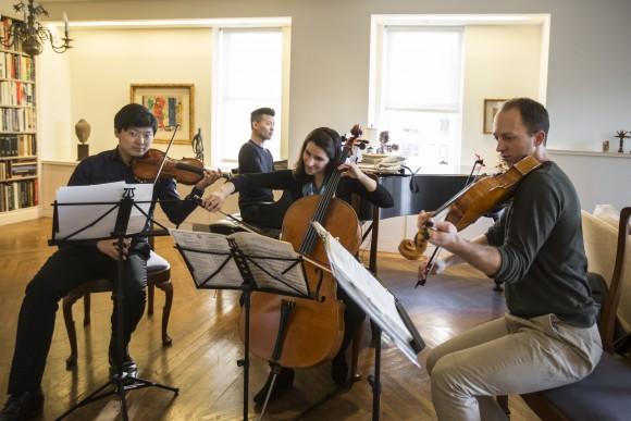 Siwoo Kim, David Fung, Andrea Cassarrubios, and Luke Fleming rehearse in New York City on Jan. 25, 2017, for a Manhattan Chamber Players concert. (Samira Bouaou/Epoch Times)