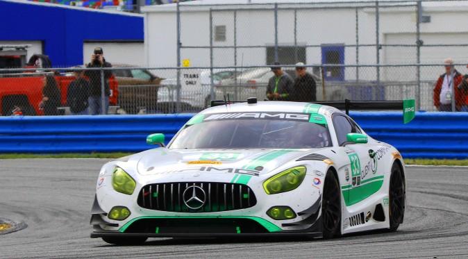 The #33 Riley Motorsports-Team AMG Mercedes leads GTD but there are many, many strong contenders. (Chris Jasurek/Epoch Times)