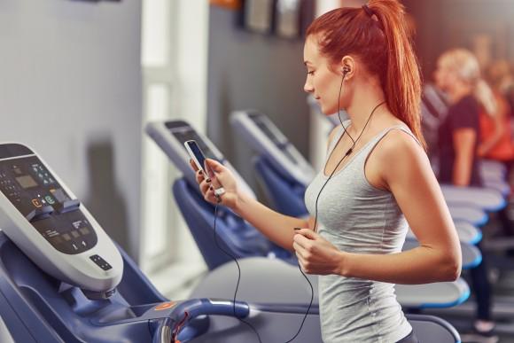 Aim for 30 minutes of cardio three times a week and go from there. (Lucky Business/Shutterstock)