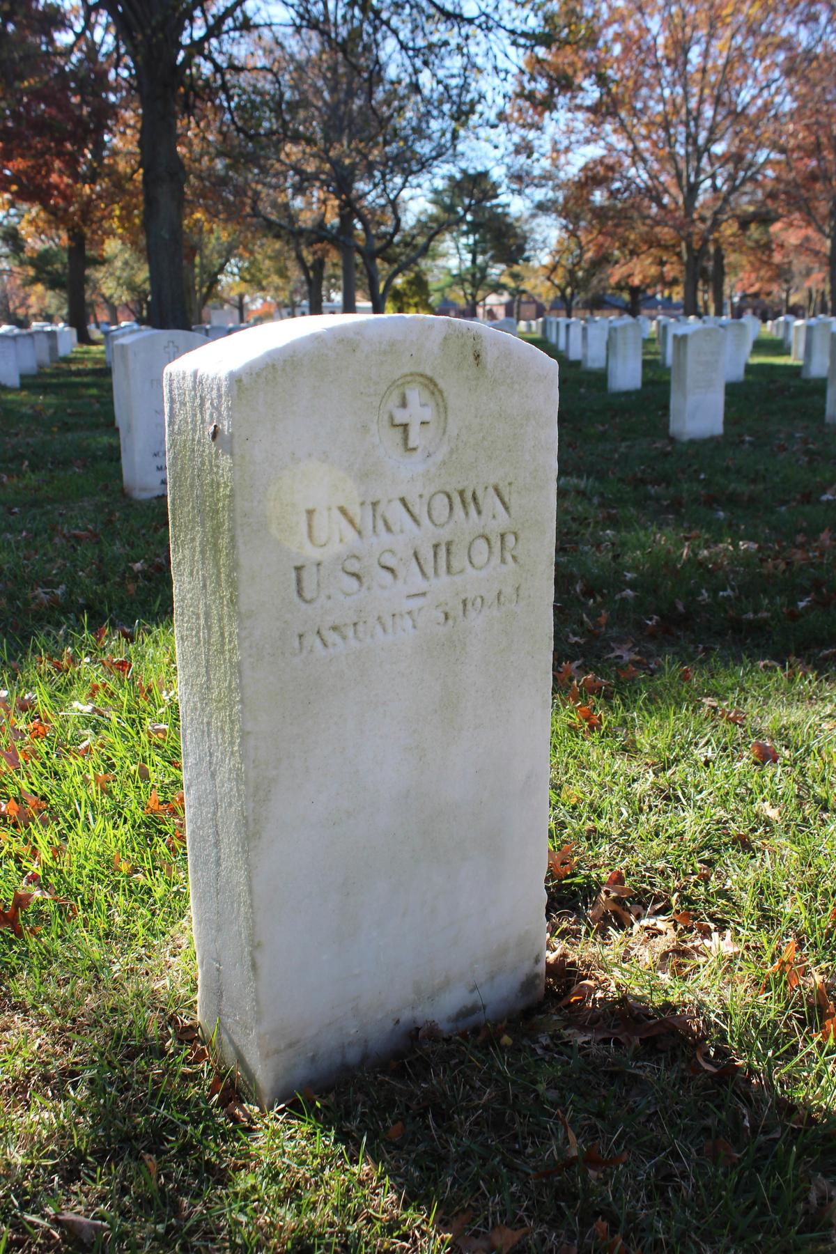 A gravestone with the inscription UNKNOWN U.S. SAILOR at Long Island National Cemetery in Farmingdale, N.Y. (AP Photo/Frank Eltman, File)