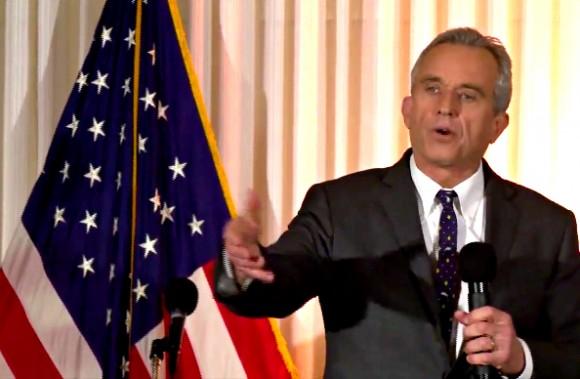 Robert Kennedy Jr. speaks at a press conference at the National Press Club in Washington D.C., February 15, 2017. (Screenshot)