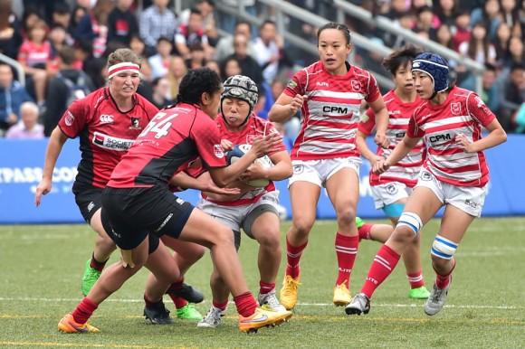 : Successive attacks by Gai Wu Falcons ran into the brick wall defence of Valley Black in the Grand Championship final at King's Park on Saturday March 11, 2017. Gai Wu were awarded a penalty try towards the end of the match but it was already too late. Valley Black Ladies won the match 15-7. (Bill Cox/Epoch Times)