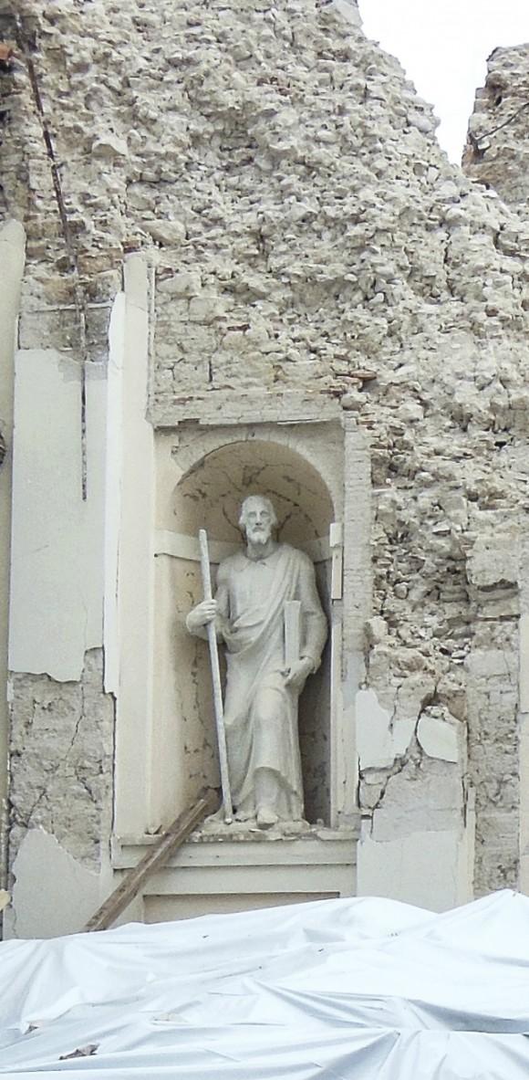 The statue of St. Filippo Neri and the façade is all that remains of the Chiesa Della Madonna church. (Photo by Angela Giuffrida)