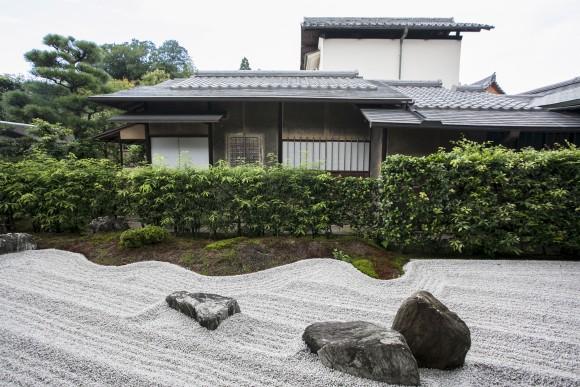 A Zen garden inside the Koto-in temple within the Daitokuji temple complex. (Annie Wu/Epoch Times)