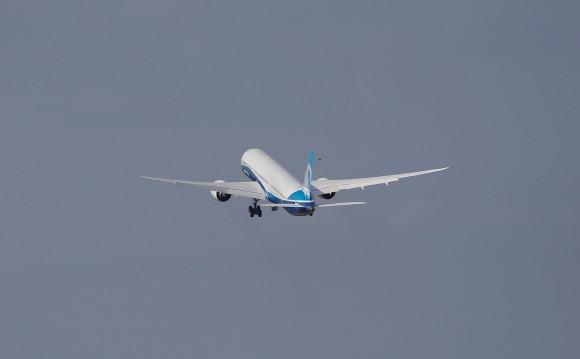 The new Boeing 787-10 Dreamliner takes off during a first flight ceremony at the Charleston International Airport in North Charleston, South Carolina, United States March 31, 2017. (REUTERS/Randall Hill)