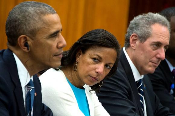 Susan Rice (C) looks on as Former President Barack Obama (L) and US Trade Representative Michael Froman (R) meet with Vietnam's Prime Minister Nguyen Xuan Phuc in Hanoi on May 23, 2016. (JIM WATSON/AFP/Getty Images)