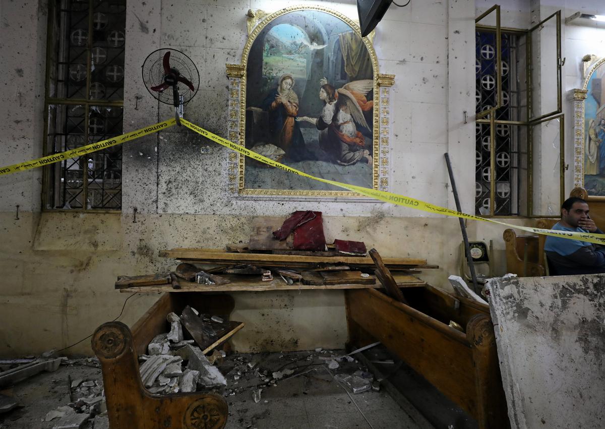 The aftermath of an explosion that took place at a Coptic church on Sunday in Tanta, Egypt on April 9, 2017. (REUTERS/Mohamed Abd El Ghany)