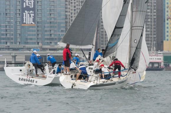 'Rampage II' just gets the inside line to the bottom mark ahead of 'Gambit' in Race 1<br/>of the RHKYC Spring Regatta on Saturday May 20. 2017. (Bill Cox/Epoch Times)