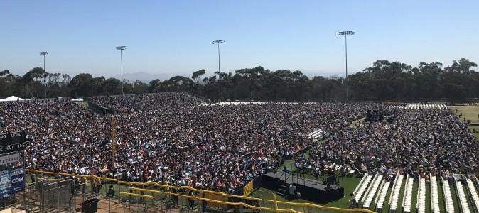UCSD's RIMAC field filled with about 25,000 people for the Dalai Lama's public address on June 16. (Sophia Fang/Epoch Times)