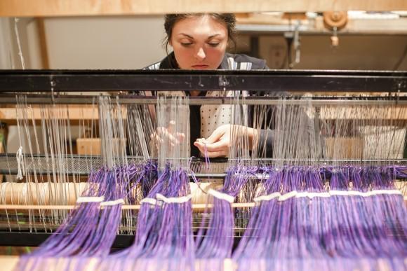 Weaver Andrea Barnes in the weaving studio at Nantucket Looms. (Samira Bouaou/The Epoch Times)