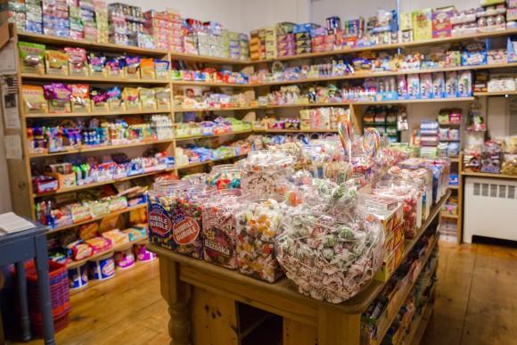 The candy shop at Force 5 Watersports. (Samira Bouaou/The Epoch Times)