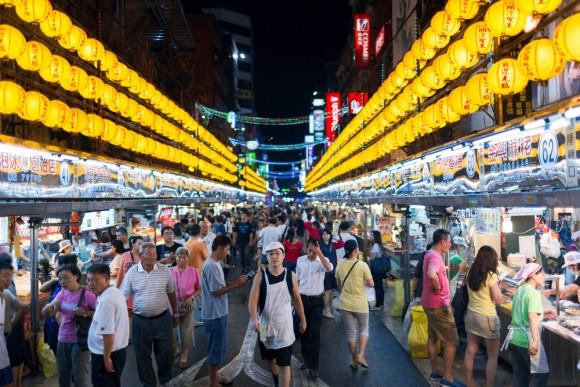 The Keelung Miaokou Night Market. (Yevgen Belich/Shutterstock)