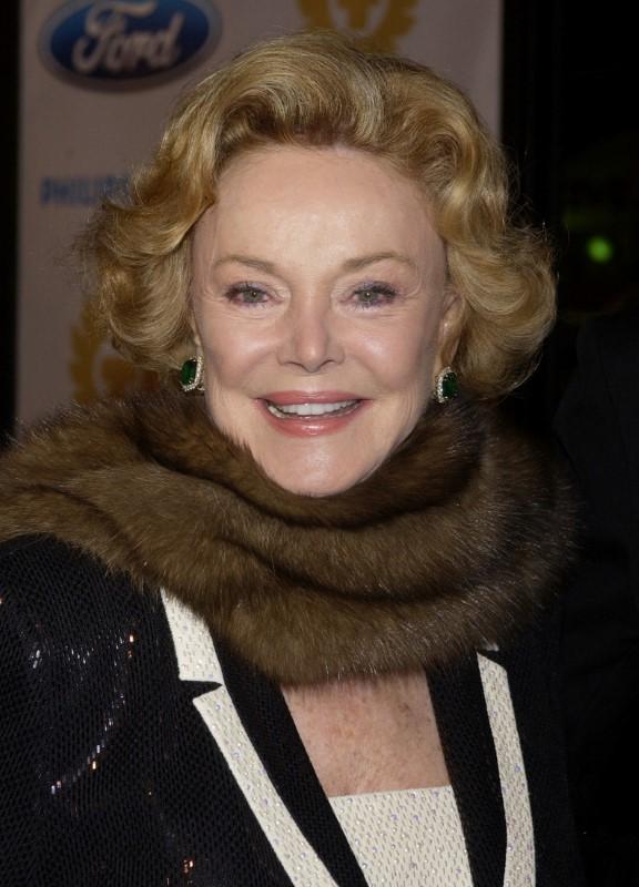Barbara Sinatra arrives as a guest for the "Ocean's Twelve" gala black tie premiere in the Hollywood section of Los Angeles, California, U.S. on December 8, 2004. (REUTERS/Jim Ruymen)