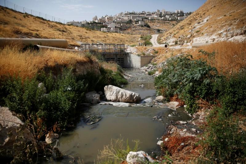 Sewage flows in Kidron Valley, on the outskirts of Jerusalem July 6, 2017. (REUTERS/Ronen Zvulun)