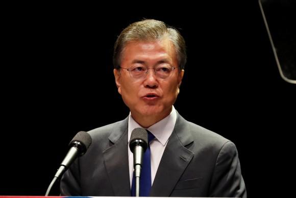 South Korean President Moon Jae-In, delivers a speech during celebrations of the 72th anniversary of Korea's Independence Day from Japanese colonial rule in 1945 in Seoul, South Korea, August 15, 2017. (Reuters/Jeon Heon-Kyun/Pool)