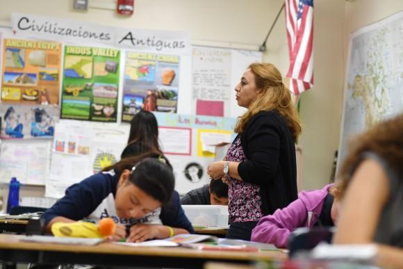 Instructor Blanca Claudio teaches a history lesson in Spanish in a Dual Language Academy class at Franklin High School in Los Angeles, Calif., on May 25, 2017. (Robyn Beck/AFP/Getty Images)