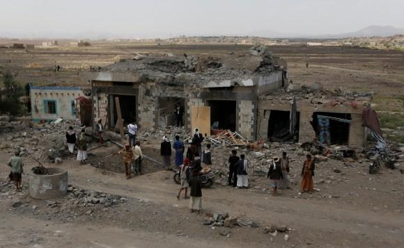 People gather at the site of Saudi-led air strikes in Arhab area, around 20 kilometres (13 miles) north of Sanaa, Yemen August 23, 2017. (Reuters/Khaled Abdullah)