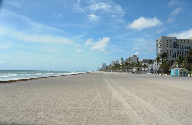 An empty beach is seen before the arrival of hurricane Irma in Miami, Florida on September 8, 2017. (MICHELE EVE SANDBERG/AFP/Getty Images)