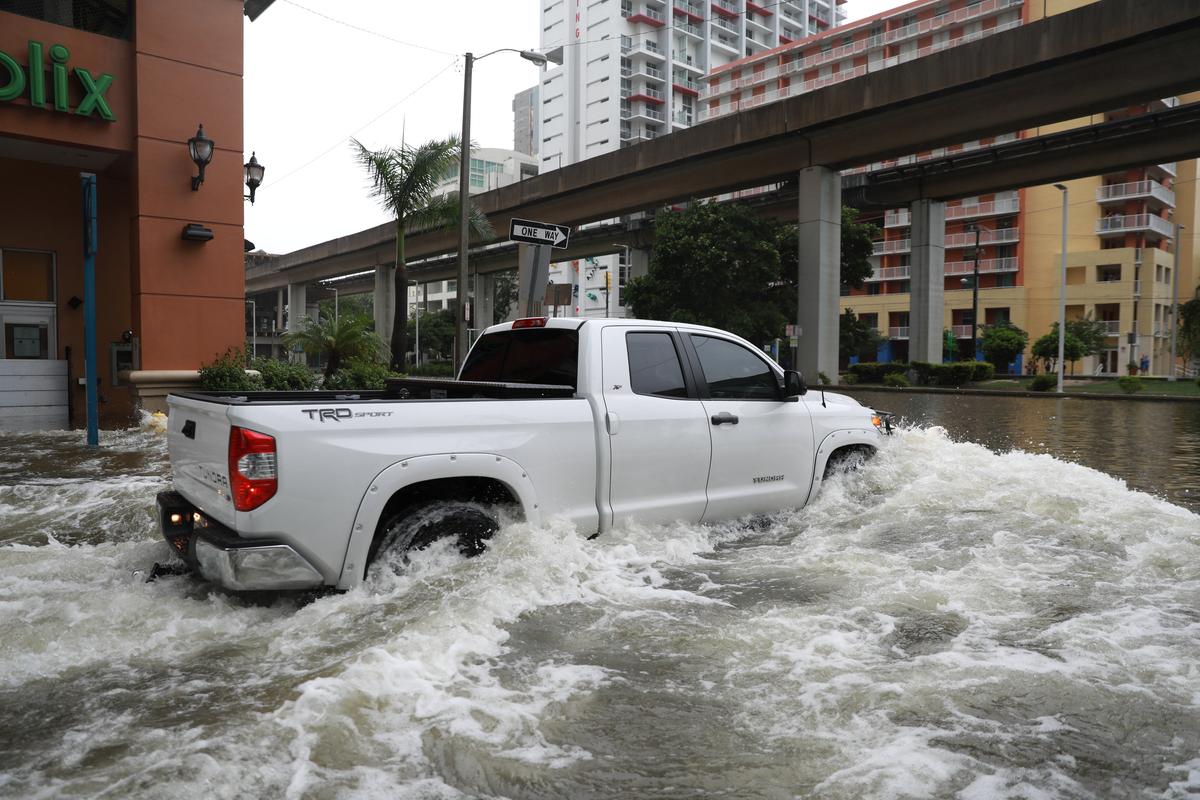 Flooding in the Brickell neighborhood as Hurricane Irma passes Miami, Florida on Sept. 10, 2017. (REUTERS/Stephen Yang)