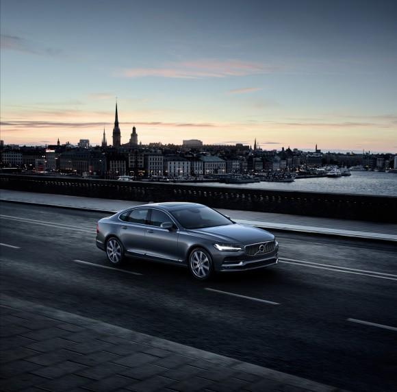 Volvo S90 Mussel Blue (Volvo Group)