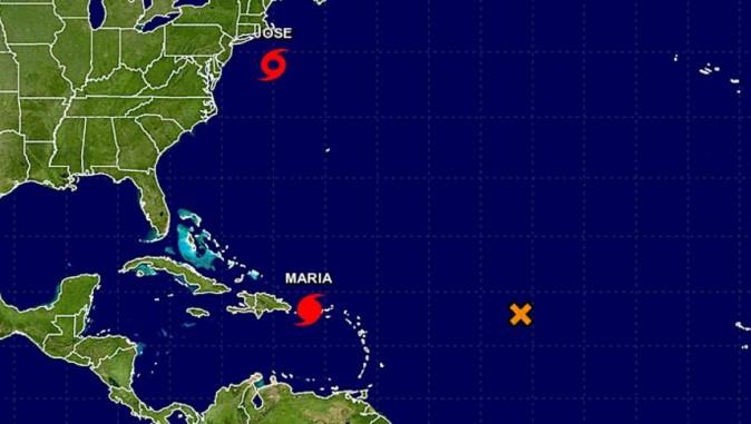 (NOAA / NHC)