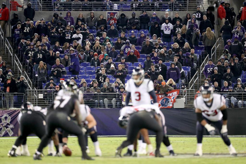 The crowd look on in the fourth quarter as the Houston Texans offense lines up against the Baltimore Ravens defense at M&T Bank Stadium in Baltimore, Maryland, on Nov. 27, 2017. (Rob Carr/Getty Images)