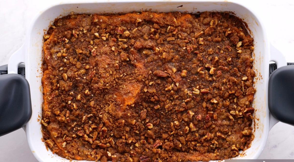 Sweet Potato Casserole with Pecan Topping | The Epoch Times