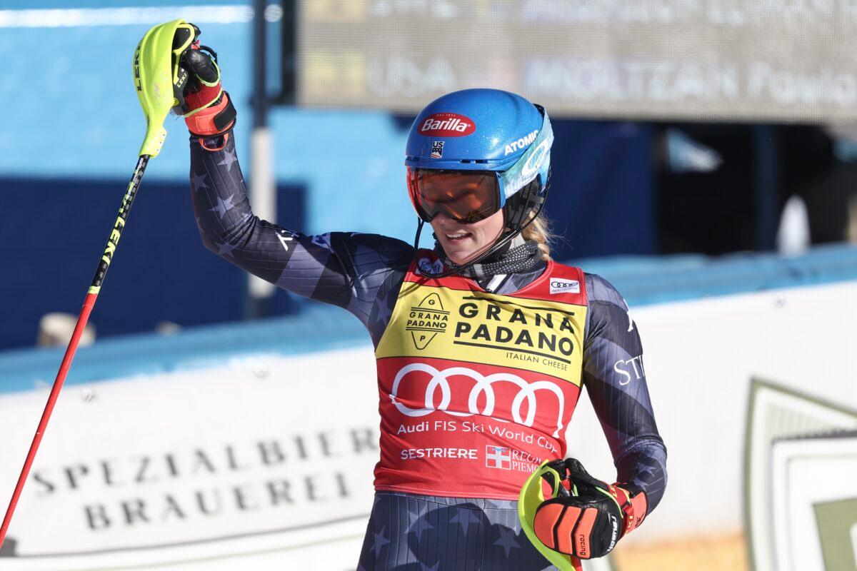 Holdener Beats Shiffrin for 2nd World Cup Slalom Win | The Epoch Times