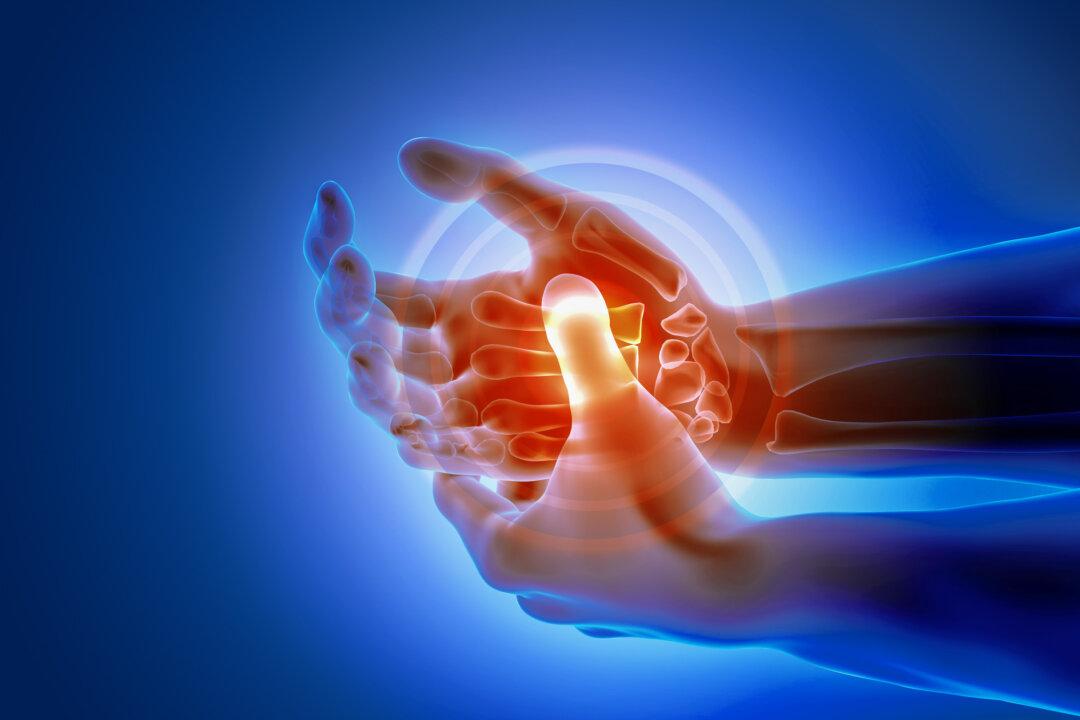 Chronic hand pain The Epoch Times