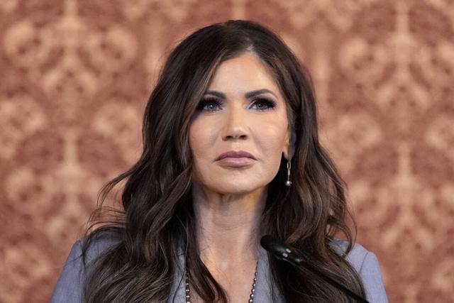 Suspect Arrested For Allegedly Stealing DHS Secretary Noem s Purse suspect-arrested-for-allegedly-stealing-dhs-secretary-noem-s-purse