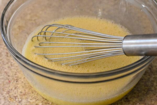 Whisk together the batter until smooth. (Photo by Audrey Le Goff)