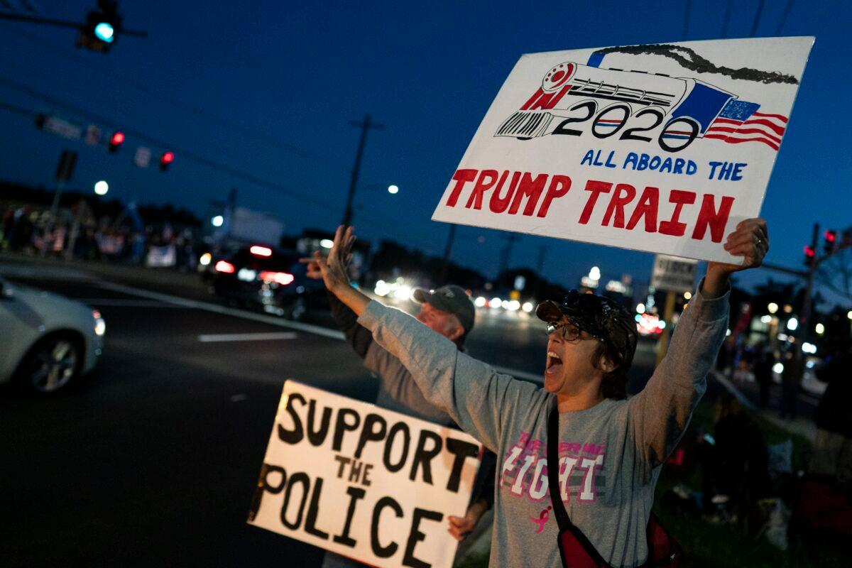 Supporters of President Donald Trump rally outside Walter Reed National Military Medical Center in Bethesda, Md., on Oct. 3, 2020. (Alex Edelman/Getty Images)