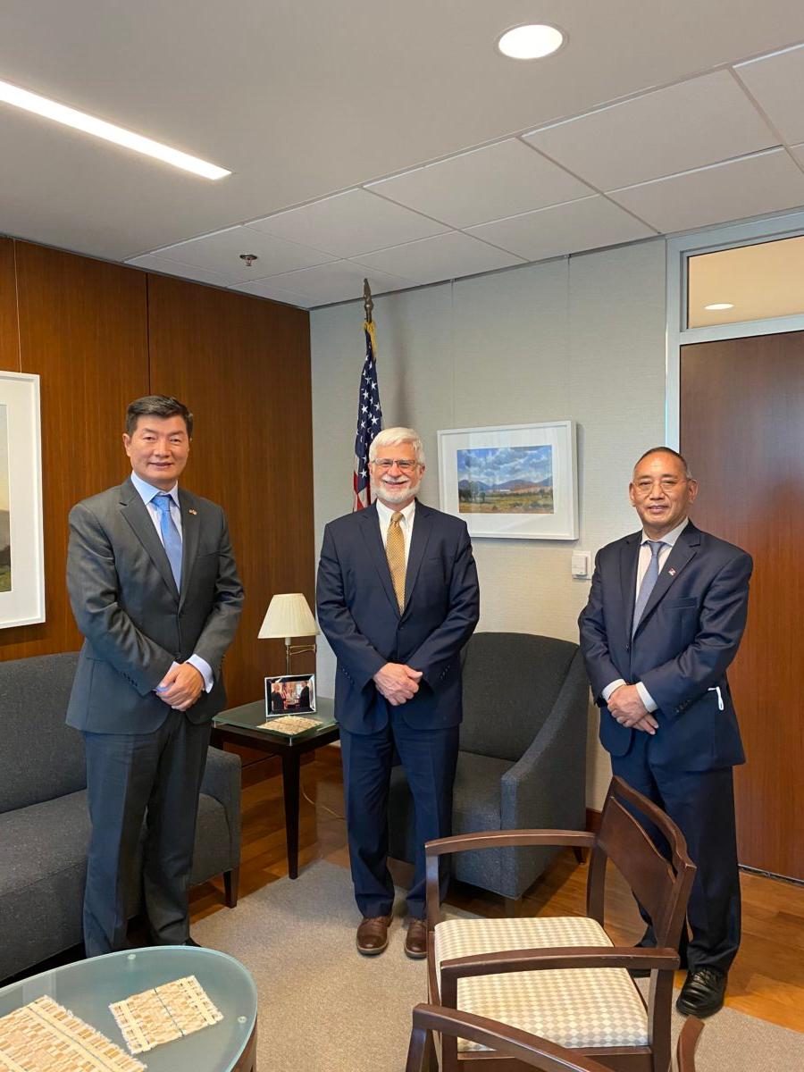 President of the Central Tibetan Administration Lobsang Sangay (L) with Robert A. Destro (C), the U.S. special coordinator for Tibetan issues, at the State Department in Washington on Oct. 15, 2020. (Courtesy CTA President's Office)