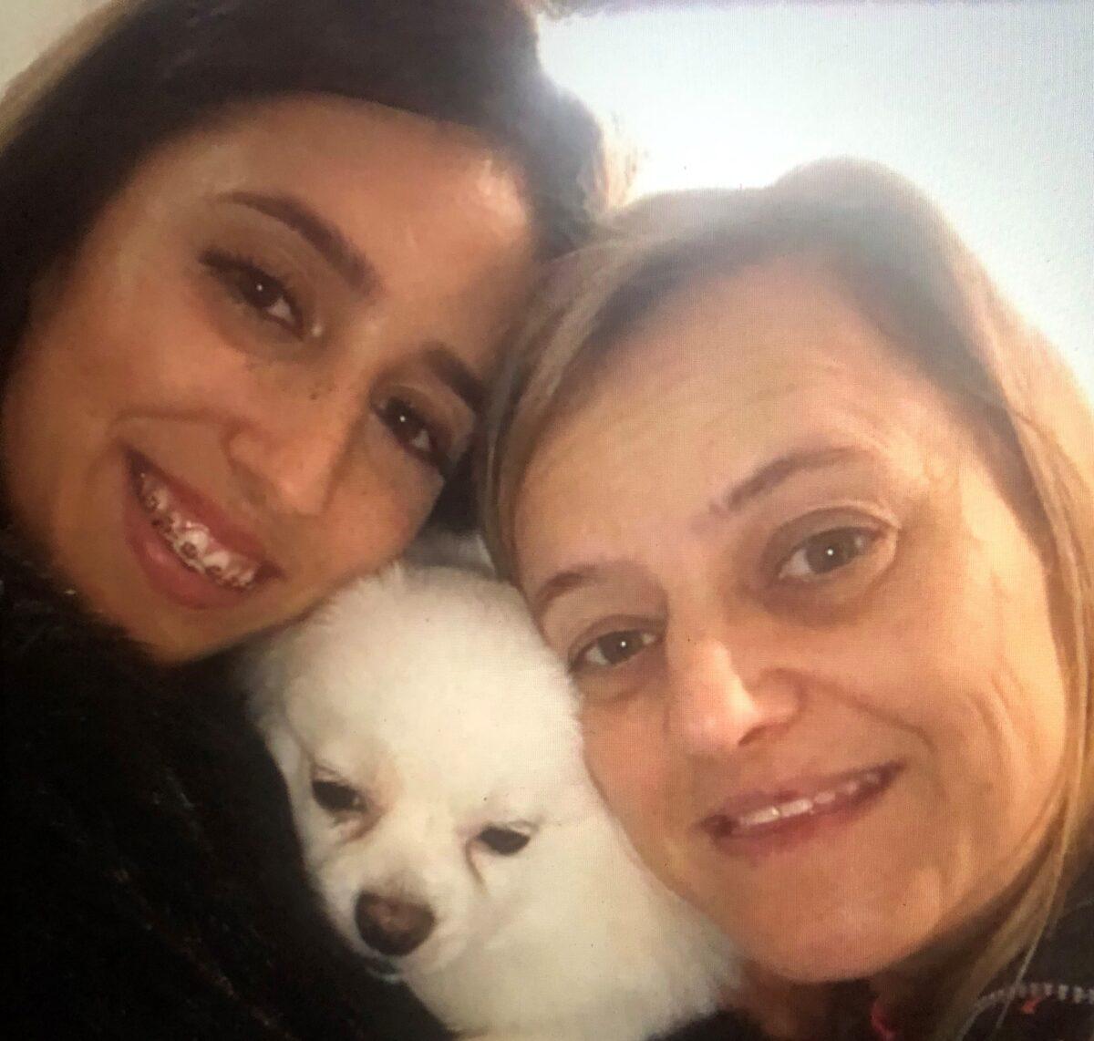 Sonia Acevedo (r) with her daughter Vania Figueiredo on Dec. 24, 2020. (Courtesy Vania Figueiredo via Facebook)