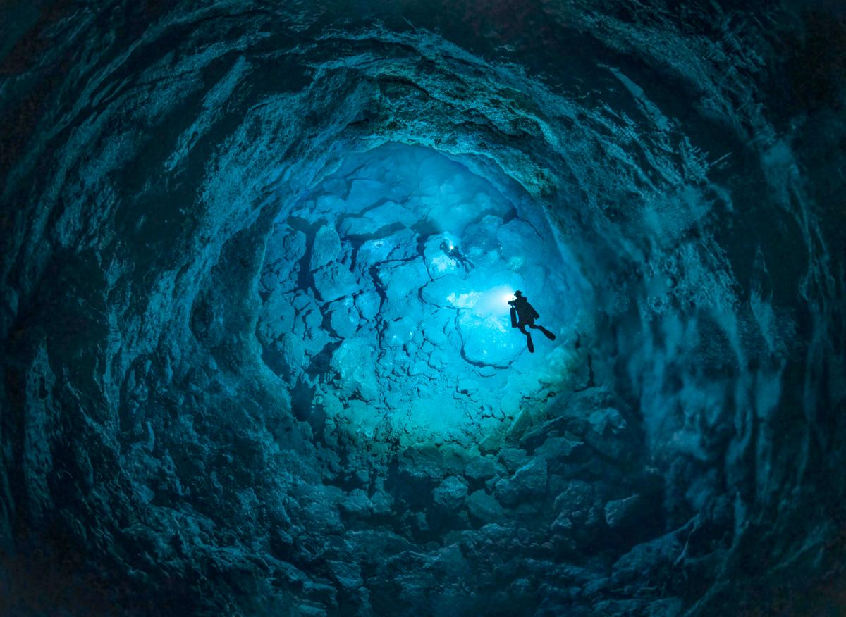 Photographer and diver Martin Broen captured these incredible scenes when diving in more than 60 different caves located between Playa del Carmen and Tulum. (Caters News)