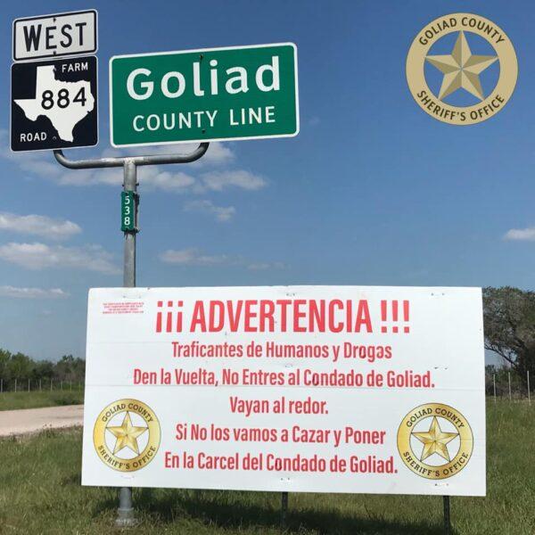 A warning sign to cartels at the Goliad County boundary line, written in Spanish. (Goliad Sheriffs Office)