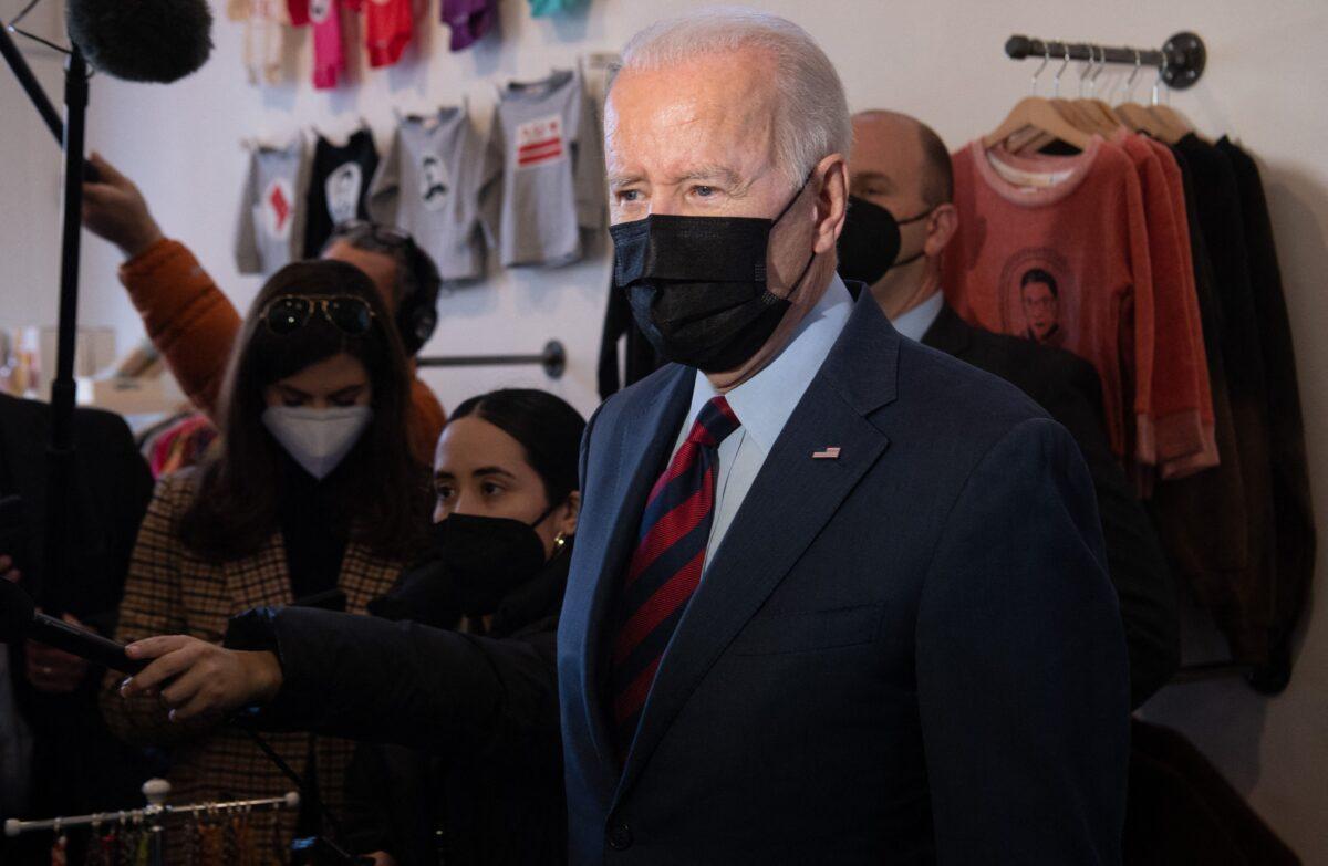 U.S. President Joe Biden speaks to the press about Russia and Ukraine during a visit to Honey Made, a small business in Washington, on Jan. 25, 2022. (Saul Loeb/AFP via Getty Images)
