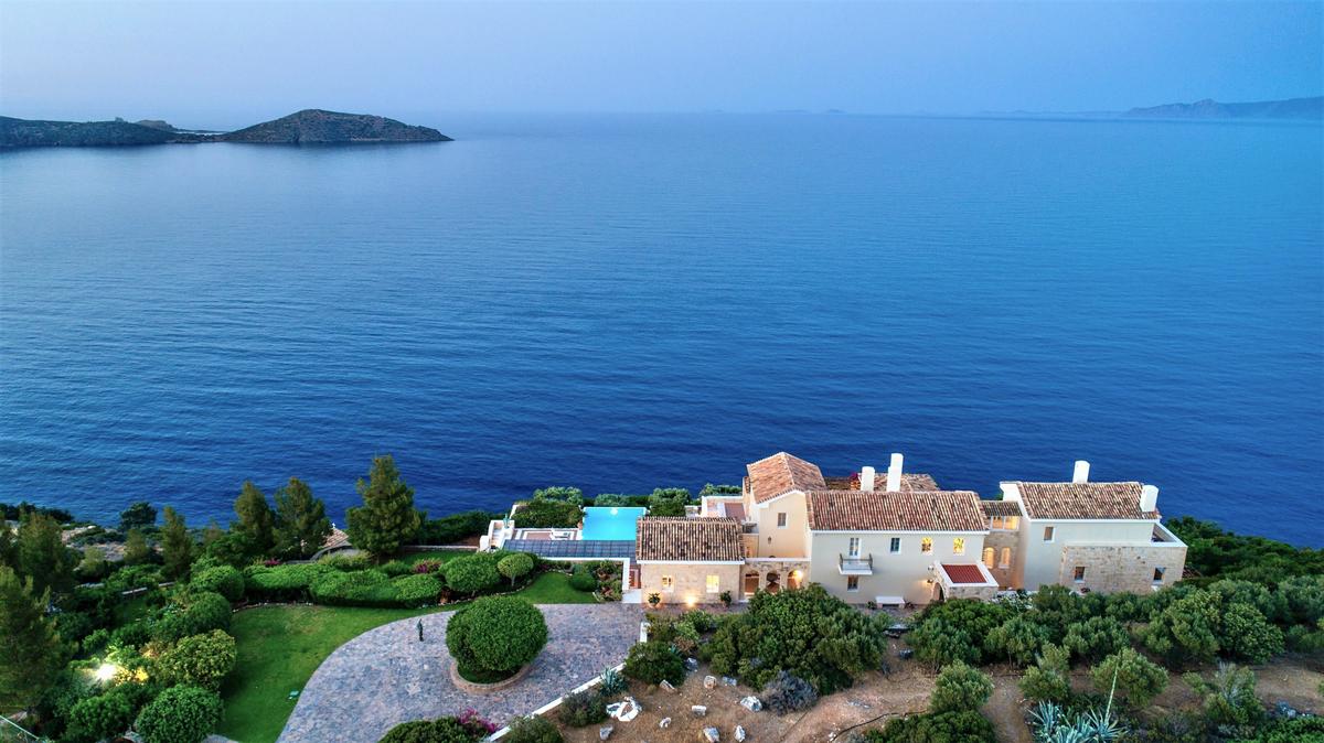 The villa’s privileged position outside Agios Nikolaos helps create the feeling the property is a world apart. (Courtesy of Greece Sotheby's International Realty)