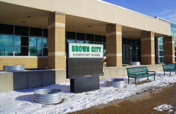 A view of Brown City Elementary in Brown City, Mich. on Jan. 28, 2022. (Steven Kovac/The Epoch Times)