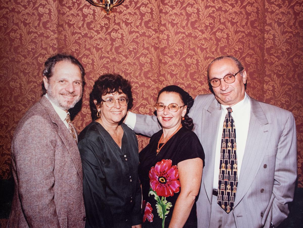 (L-R) Arthur Goldberg and his wife Jane, with Inga and Michael Slutskin, a couple from Russia who they helped resettle in Brooklyn, in Jersey City in the late 1990s. (Courtesy of Arthur Goldberg)
