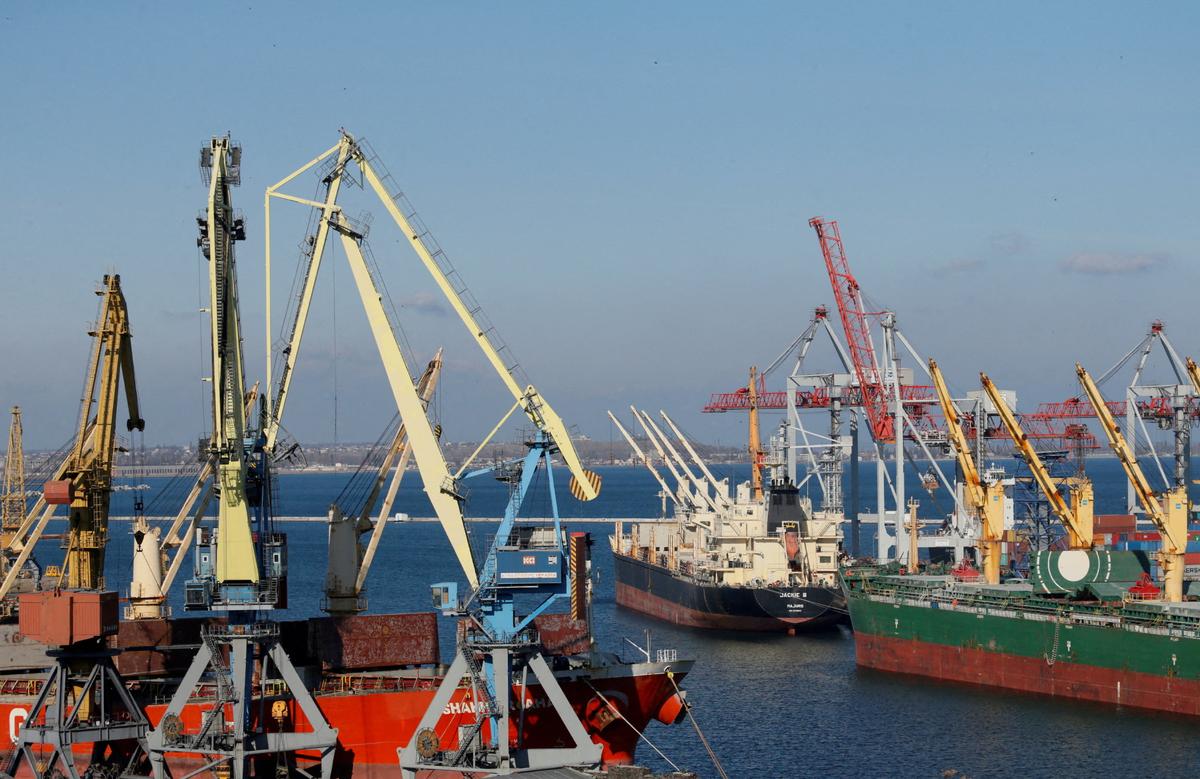 File photo showing cargo ships docked in the Black Sea port of Odessa, Ukraine, on Nov. 4, 2016. (Valentyn Ogirenko/Reuters)