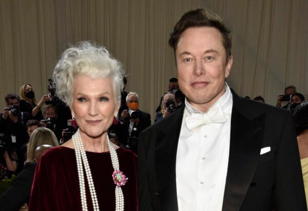Maye Musk (L) and Elon Musk attend The Metropolitan Museum of Art's Costume Institute benefit gala celebrating the opening of the "In America: An Anthology of Fashion" exhibition in New York on May 2, 2022. (Evan Agostini/Invision/AP)