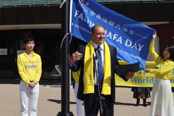 City of North Bay Mayor Al McDonald speaks during a flag-raising ceremony celebrating the 30th anniversary of the spread of the spiritual practice Falun Gong, in Ontario on May 4, 2022. (Arek Rusek/The Epoch Times)