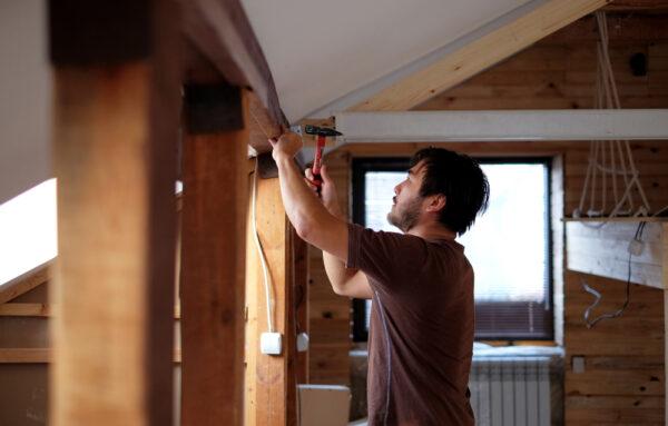 The small renovation costs won't be counted when calculate the tax base when you sell your house. (tache/Shutterstock)
