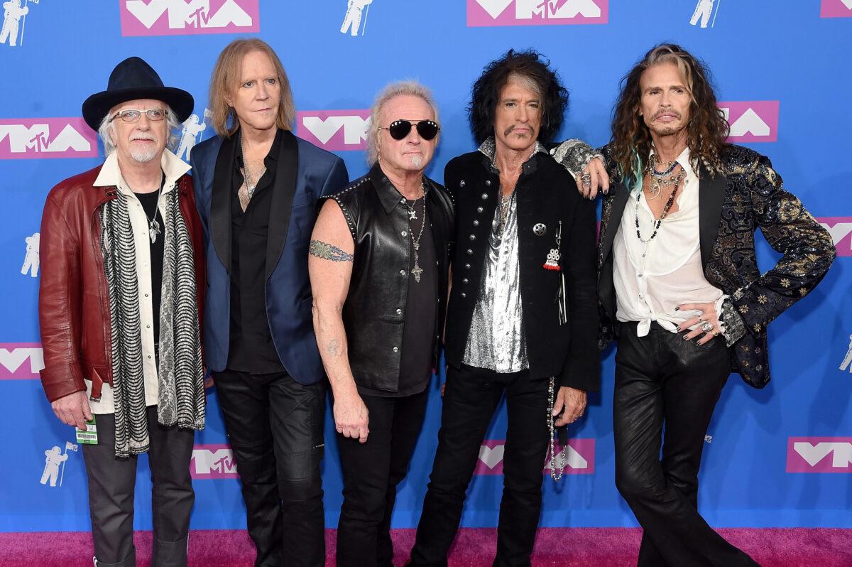 (L-R) Brad Whitford, Tom Hamilton, Joey Kramer, Joe Perry, and Steven Tyler of Aerosmith attend the 2018 MTV Video Music Awards at Radio City Music Hall in N.Y.C., on Aug. 20, 2018. (Jamie McCarthy/Getty Images)