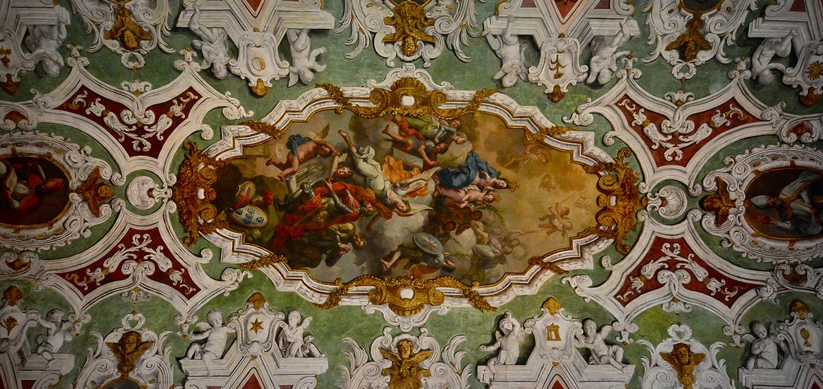 Detail of ceiling fresco by Pedro Alexandro de Carvalho at the Basilica of Our Lady of the Martyrs, in Lisbon. (Alejandro/CC BY 2.0)