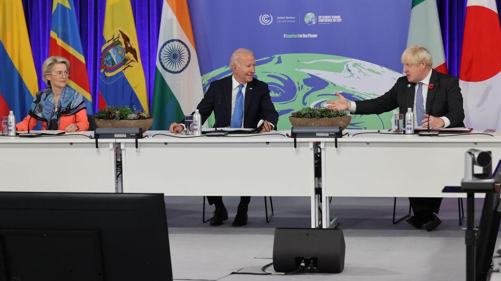 President of the European Commission Ursula von der Leyen, U.S. President Joe Biden and British Prime Minister Boris Johnson attend a meeting on "Build Back Better World (B3W)", as part of the World Leaders' Summit, on day three of COP26 on November 02, 2021 in Glasgow, United Kingdom. (​​Steve Reigate - Pool/Getty Images)