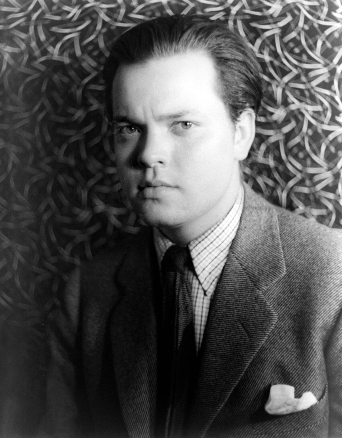 Orson Welles, photographed by Carl Van Vechten in 1937. (Public Domain)