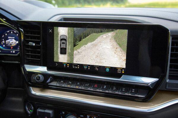 Center infotainment screen showing HD Surround Vision. (Courtesy of Chevrolet)