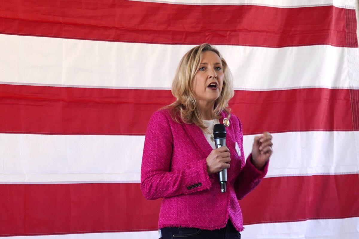 Virginia Del. Tara Durant (R-Stafford), a 2023 Virginia Senate candidate whose campaign is supported by Gov. Glenn Youngkin, speaks at an October 2022 rally for Virginia Congressional candidate Yesli Vega in Fredericksburg, Va. (Terri Wu/The Epoch Times)